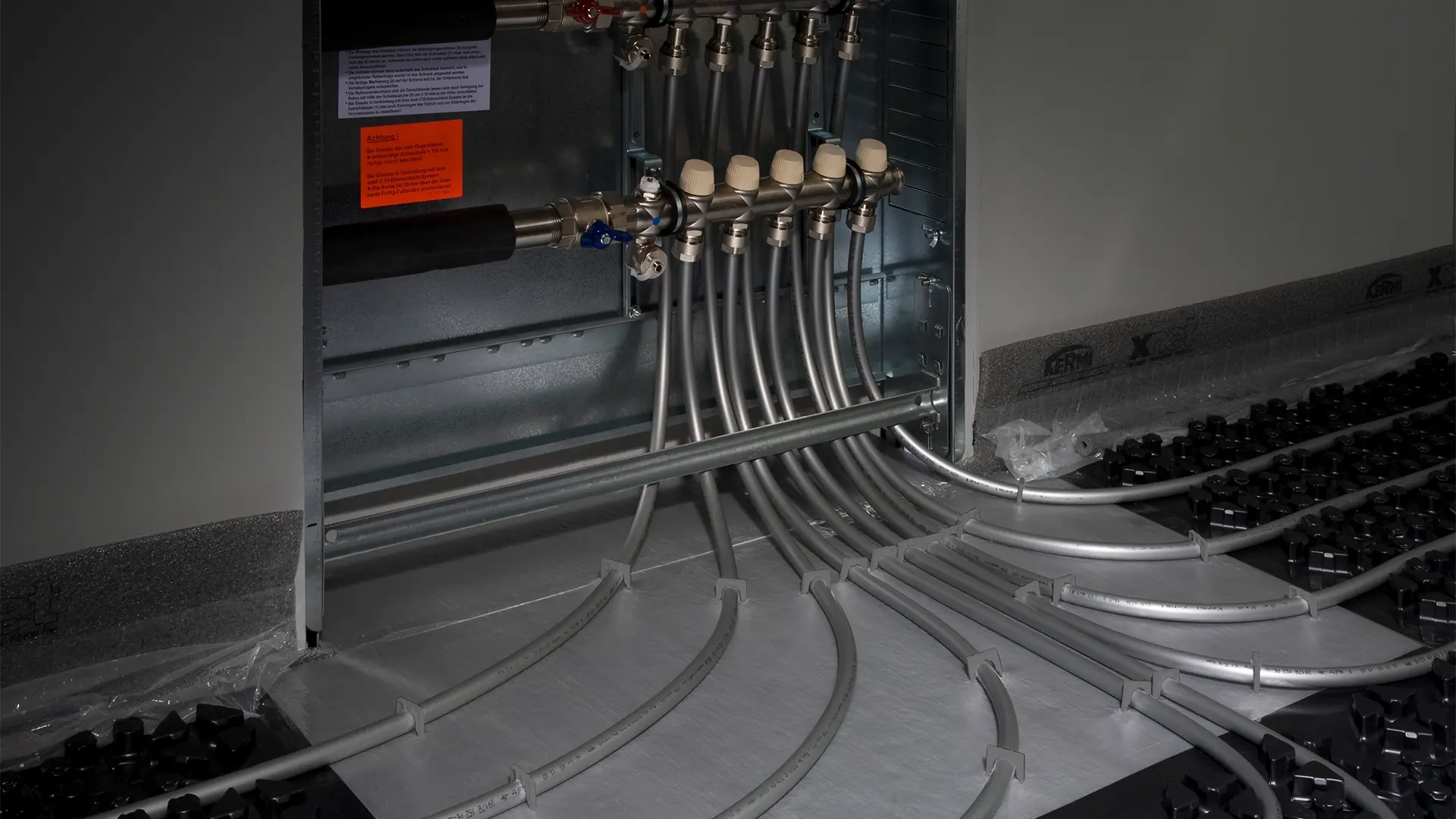 Fußbodenheizung Noppen + Verteiler